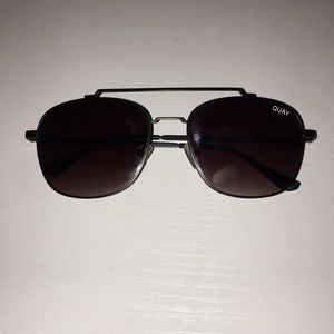 Black QUAY sunglasses
